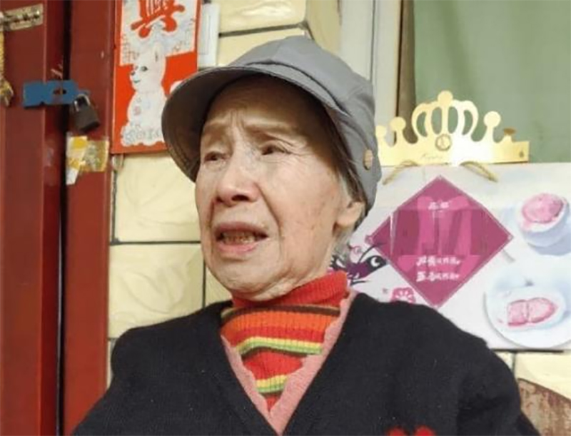 Mặc dù gần 100 tuổi, Dương Kỳ Mẫn vẫn giữ sức khỏe tốt và trạng thái tinh thần ổn định