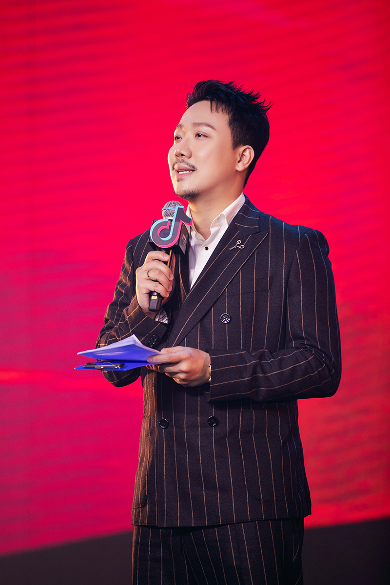 TikTok Awards Việt Nam 2023: Minh Tú nhận tin vui bất ngờ sau khi cầu hôn bạn trai - ảnh 1
