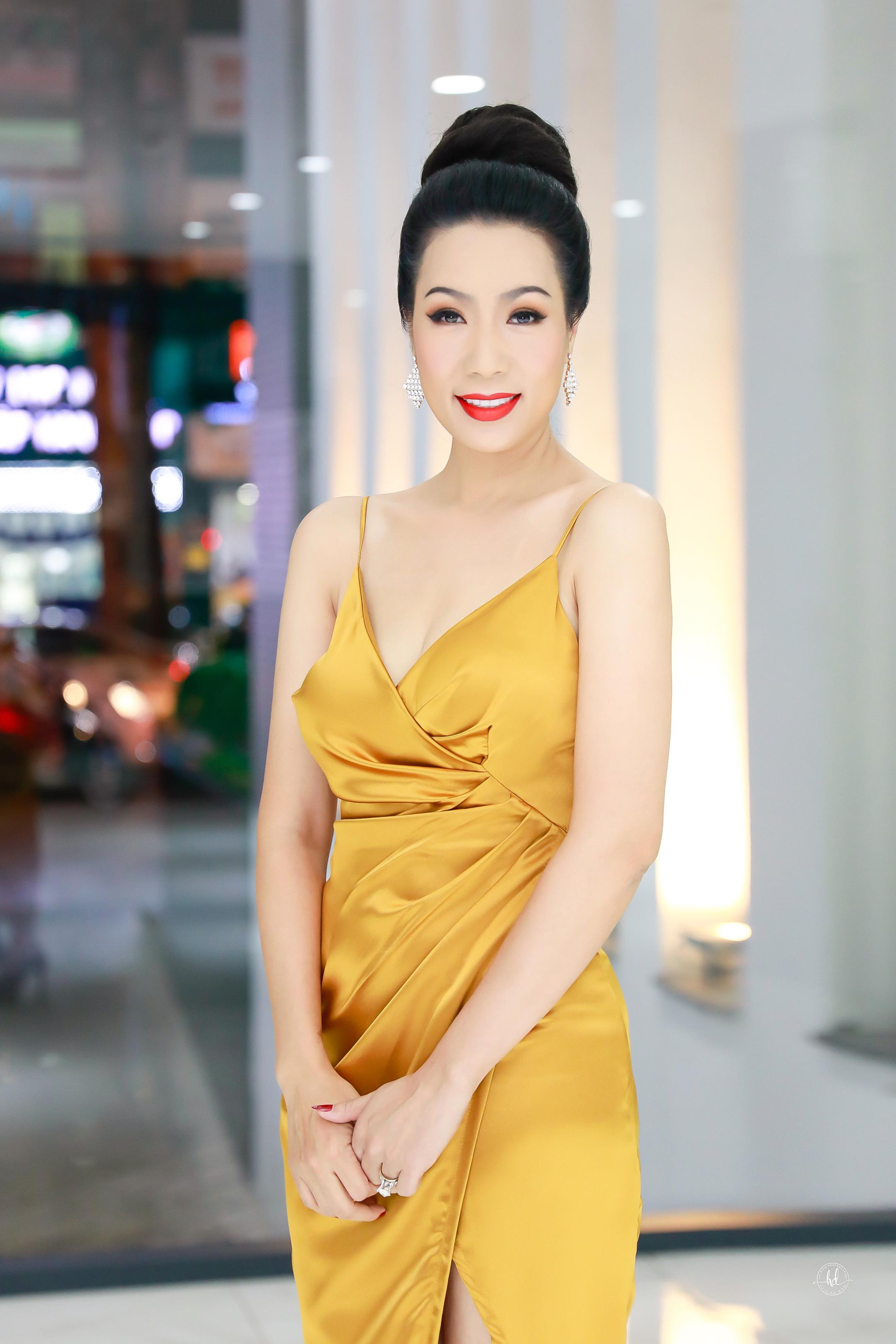 Nhìn lại top 3 Hoa hậu Việt Nam 1994 sau 30 năm: Người hạng nhất lại bạc mệnh, Á hậu 2 nổi tiếng lẫy lừng - ảnh 9