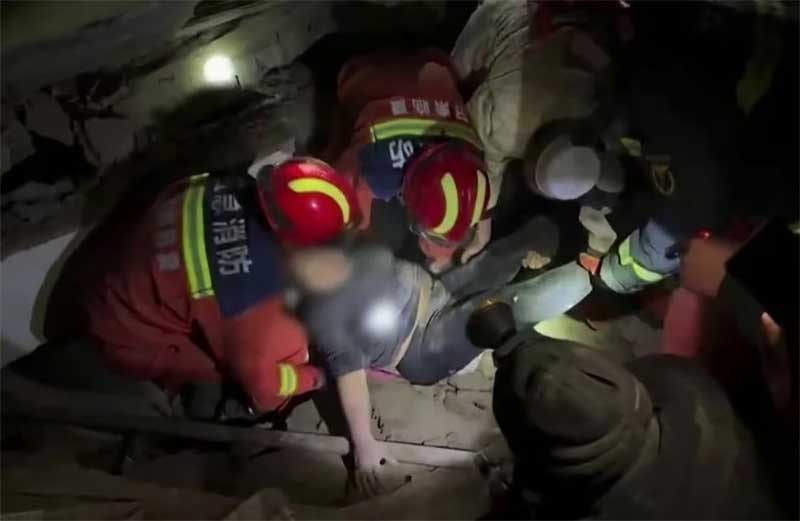 Hơn 118 người tử vong sau vụ động đất ở Cam Túc