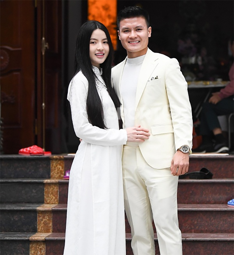Quang Hải và Chu Thanh Huyền làm lễ dạm ngõ