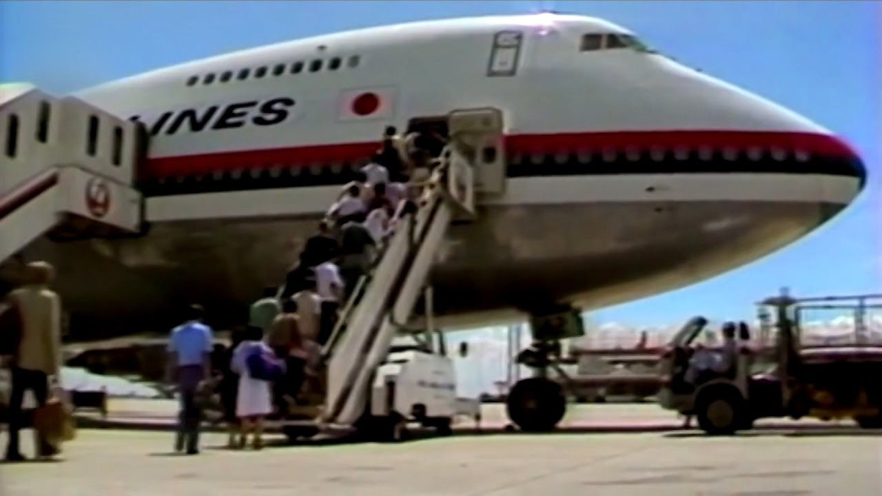 Khoảnh khắc 524 hành khách lên chiếc máy bay xấu số
