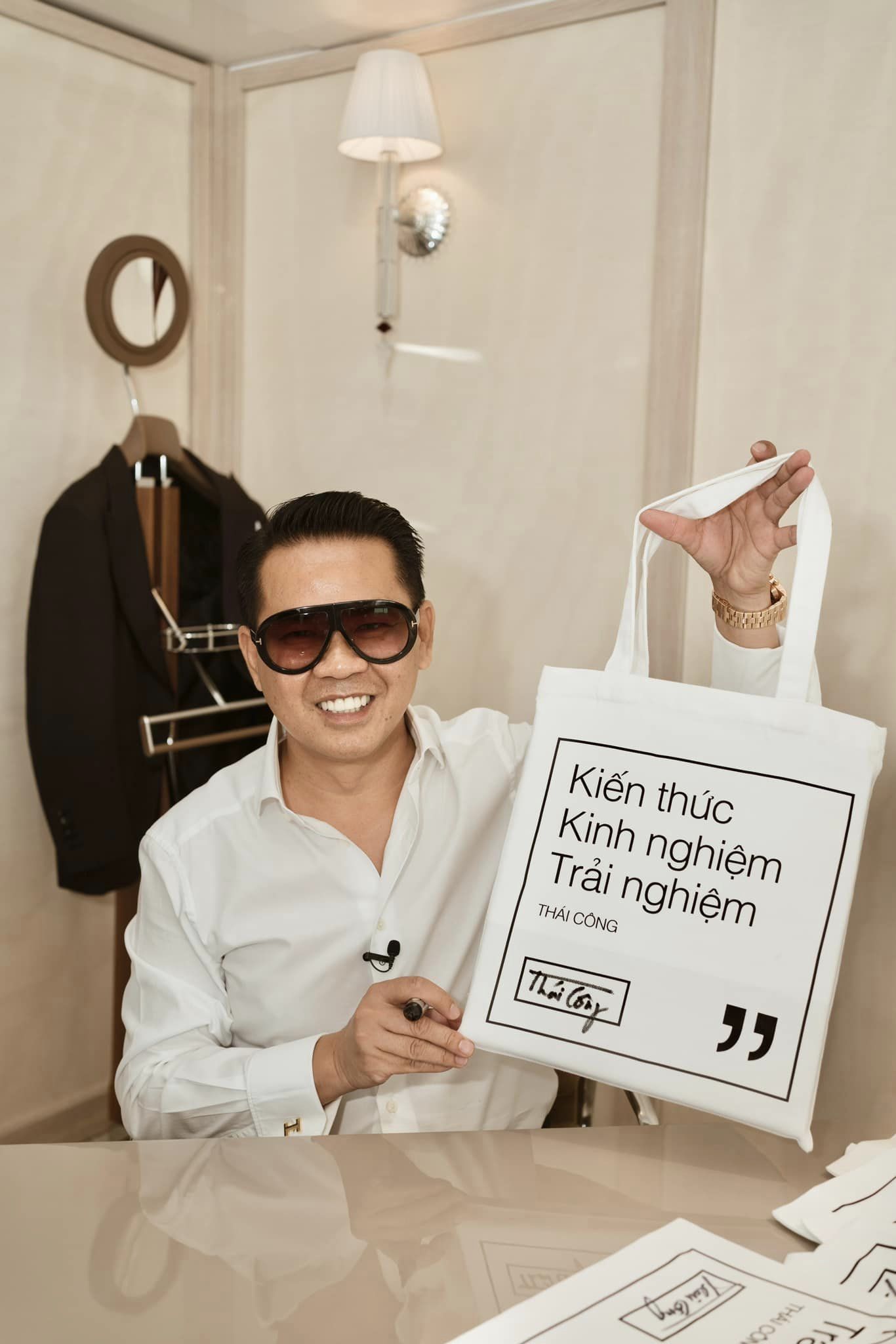 Thái Công và 'chiêu' bán hàng online: Tưởng trò cười hóa ra lại vô cùng thông minh - ảnh 5