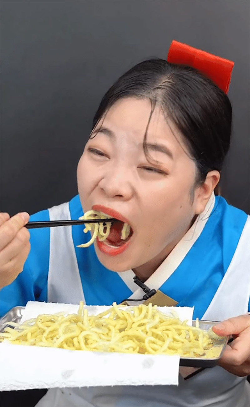 Nhiều Youtuber ở Hàn Quốc đã thực hiện video mukbang món ăn có 1-0-2 này