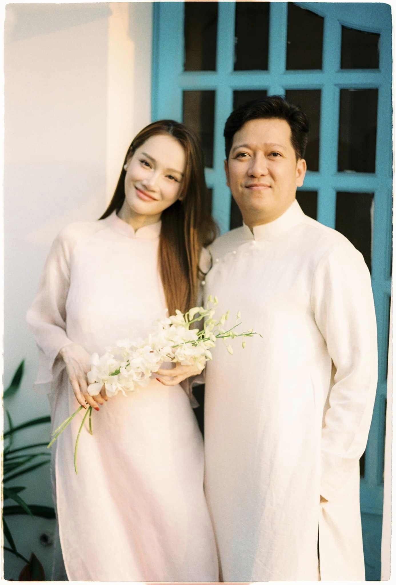 Vợ chồng Trường Giang - Nhã Phương hạnh phúc sau nhiều năm đám cưới