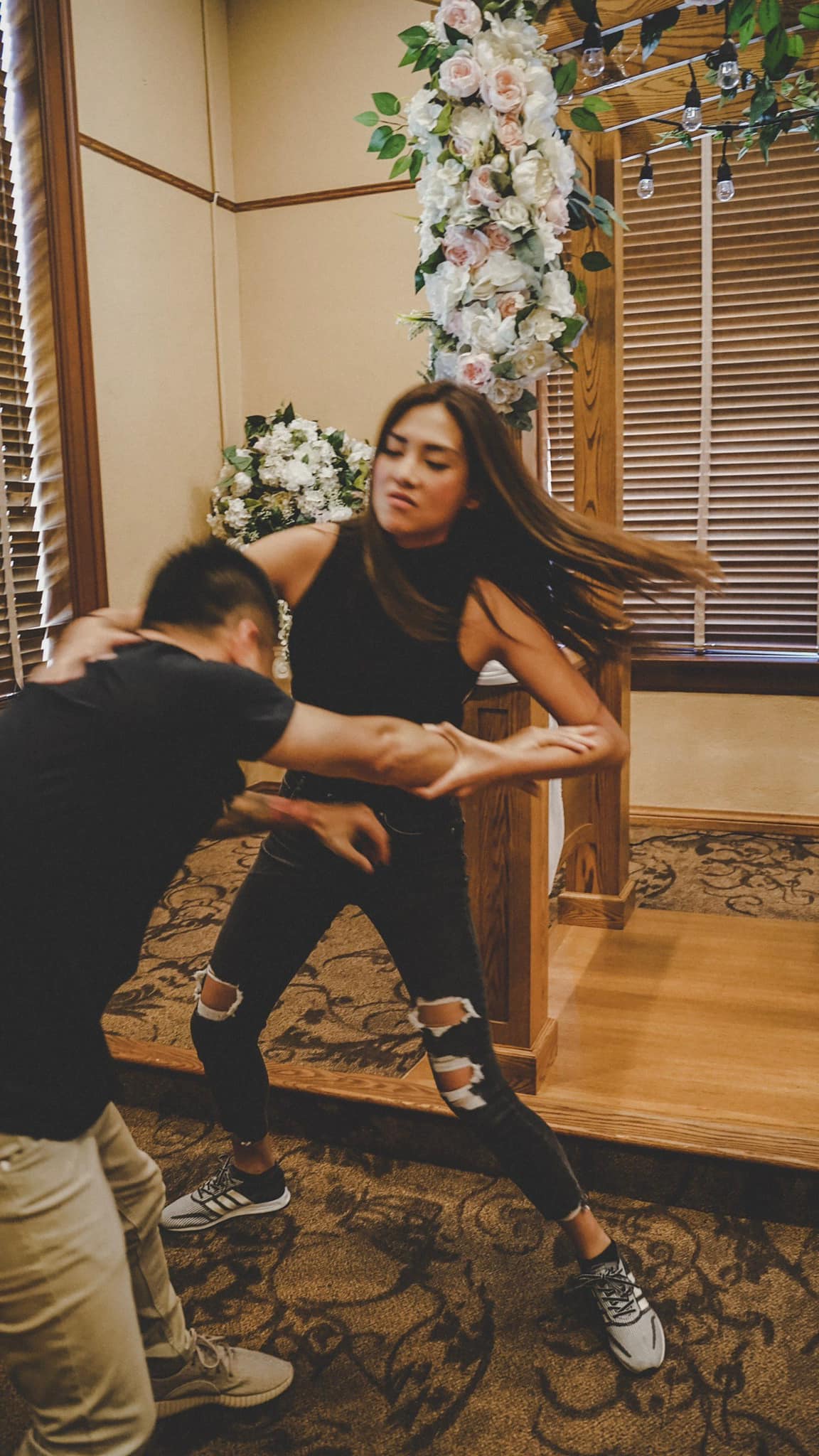 Chồng Võ Hoàng Yến là ai khiến siêu mẫu yêu suốt 6 năm, bay đi bay về Việt Nam - Mỹ để thăm nom - ảnh 2