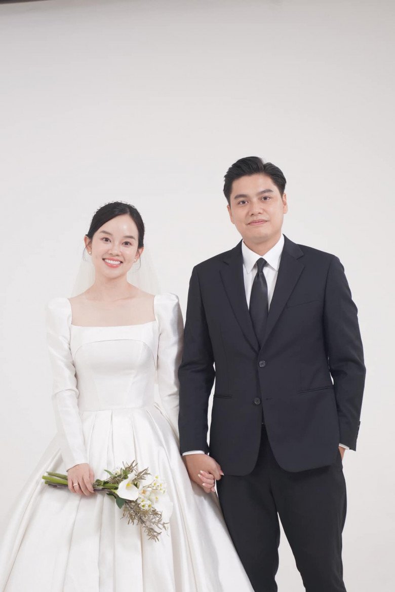 Ảnh cưới của hot girl Ly Kute và ông xã Ngọc Sơn