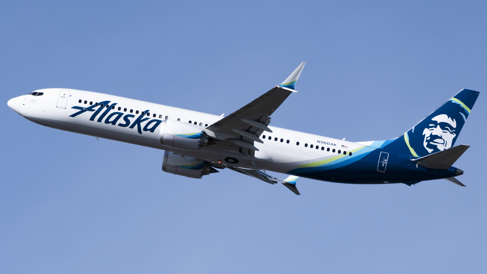 Máy bay Boeing 737 Max đã bị đình chỉ hoạt động sau sự cố