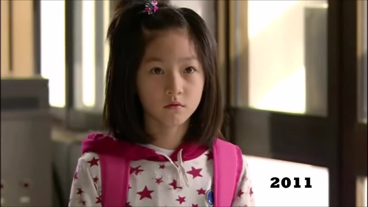Kim Sae Ron diễn xuất lần đầu từ năm 9 tuổi và gặt hái nhiều giải thưởng khi còn rất trẻ