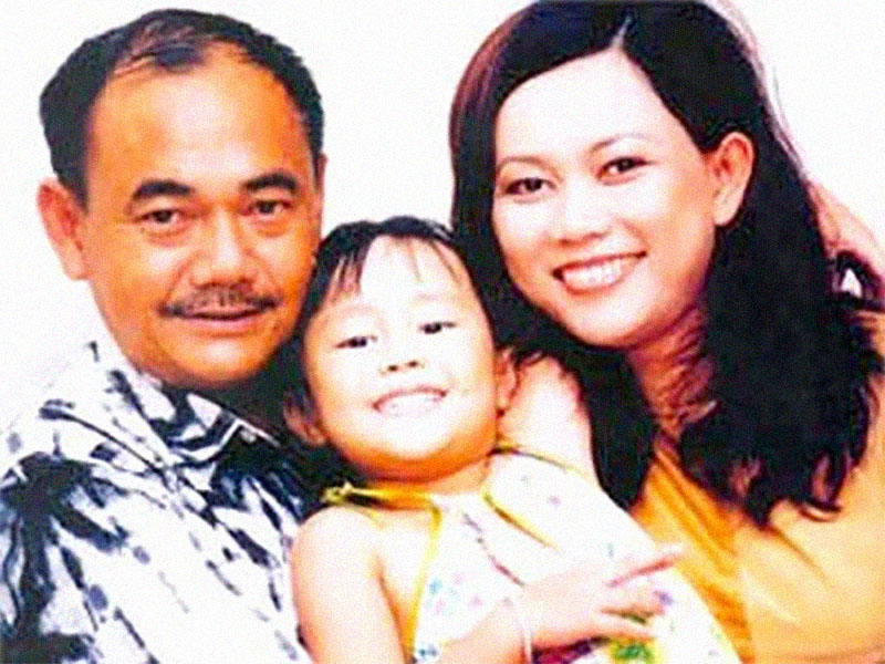 NSND Việt Anh từng có gia đình hạnh phúc bên diễn viên Phương Linh và con gái