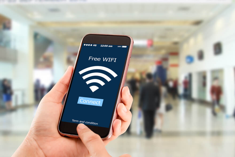 Các chuyên gia khuyên người dùng không nên truy cập Wi-Fi ở các địa điểm công cộng