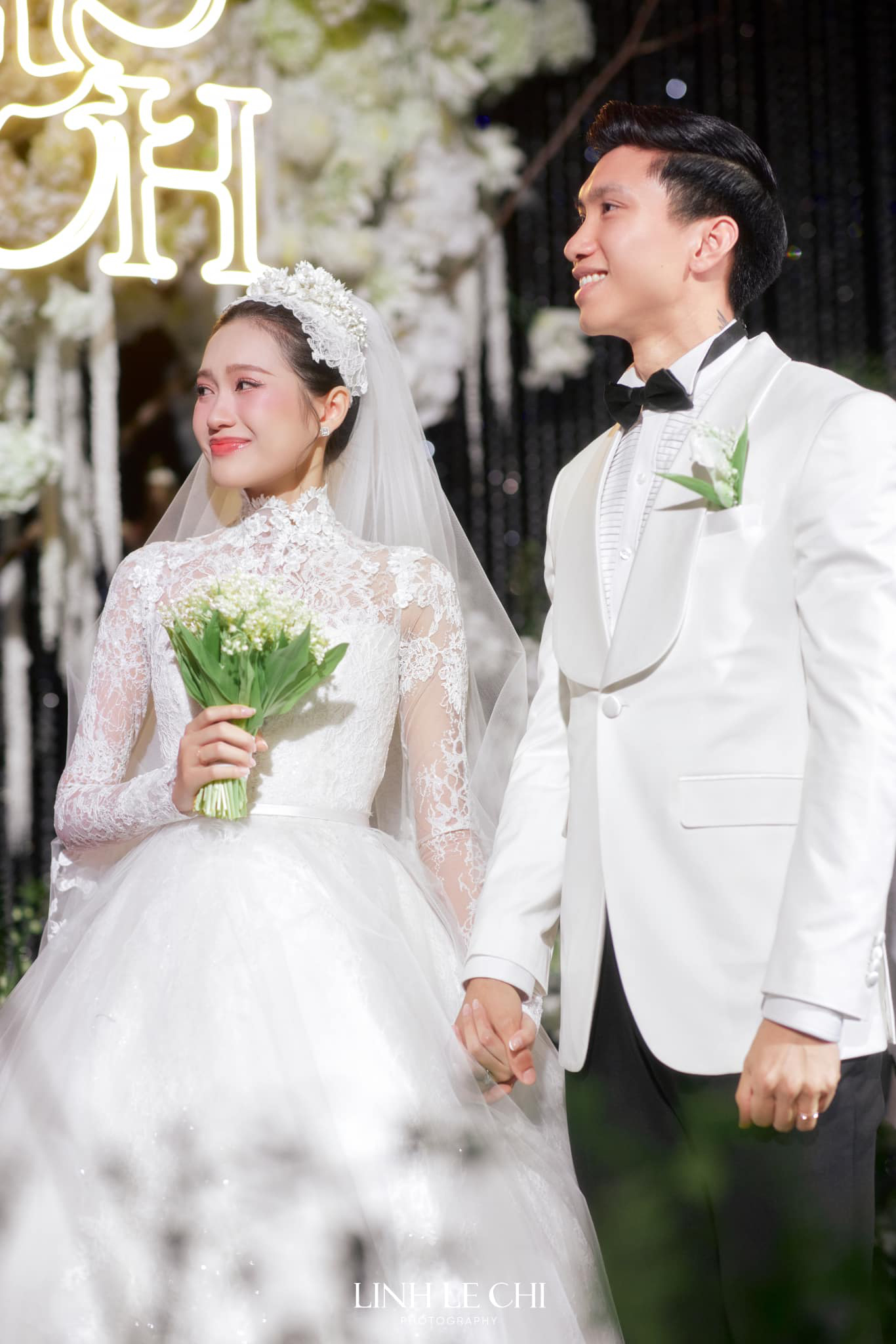 Nhiếp ảnh gia trong vụ lùm xùm ảnh cưới của Quang Hải - Chu Thanh Huyền có 'profile' cực đỉnh là ai? - ảnh 4