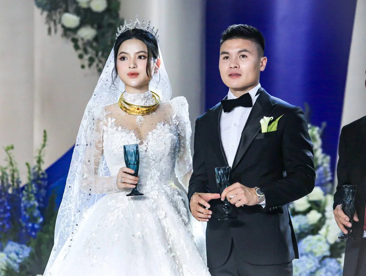 Chu Thanh Huyền và Quang Hải đã tổ chức 2 lễ cưới hoành tráng trong 1 tháng vừa qua