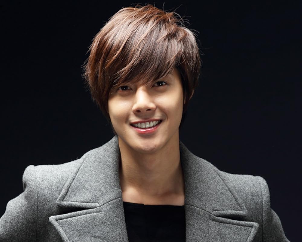 Kim Hyun Joong từng nổi tiếng sau sự thành công của Vườn Sao Băng