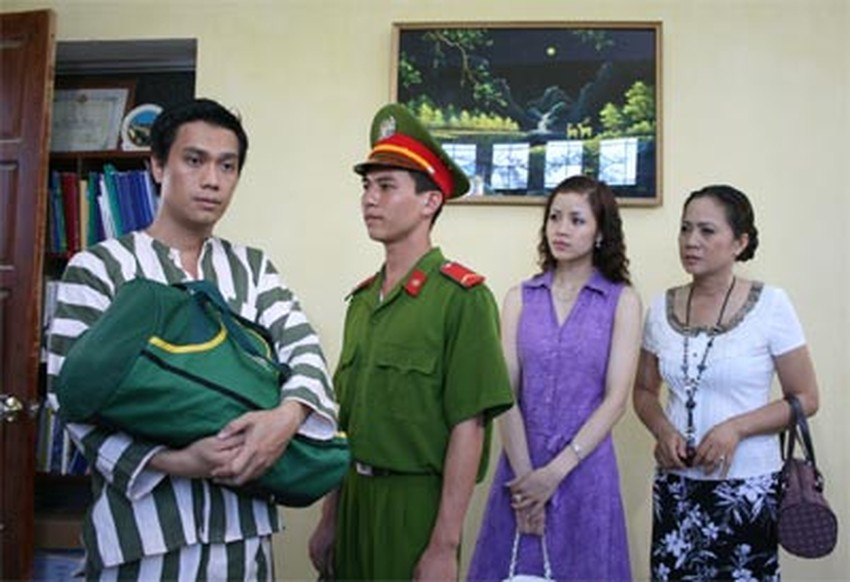Việt Anh vừa 'ra tù thì bị bắt tiếp', không chịu cưới vợ lần 3 vì quá mệt mỏi - ảnh 2