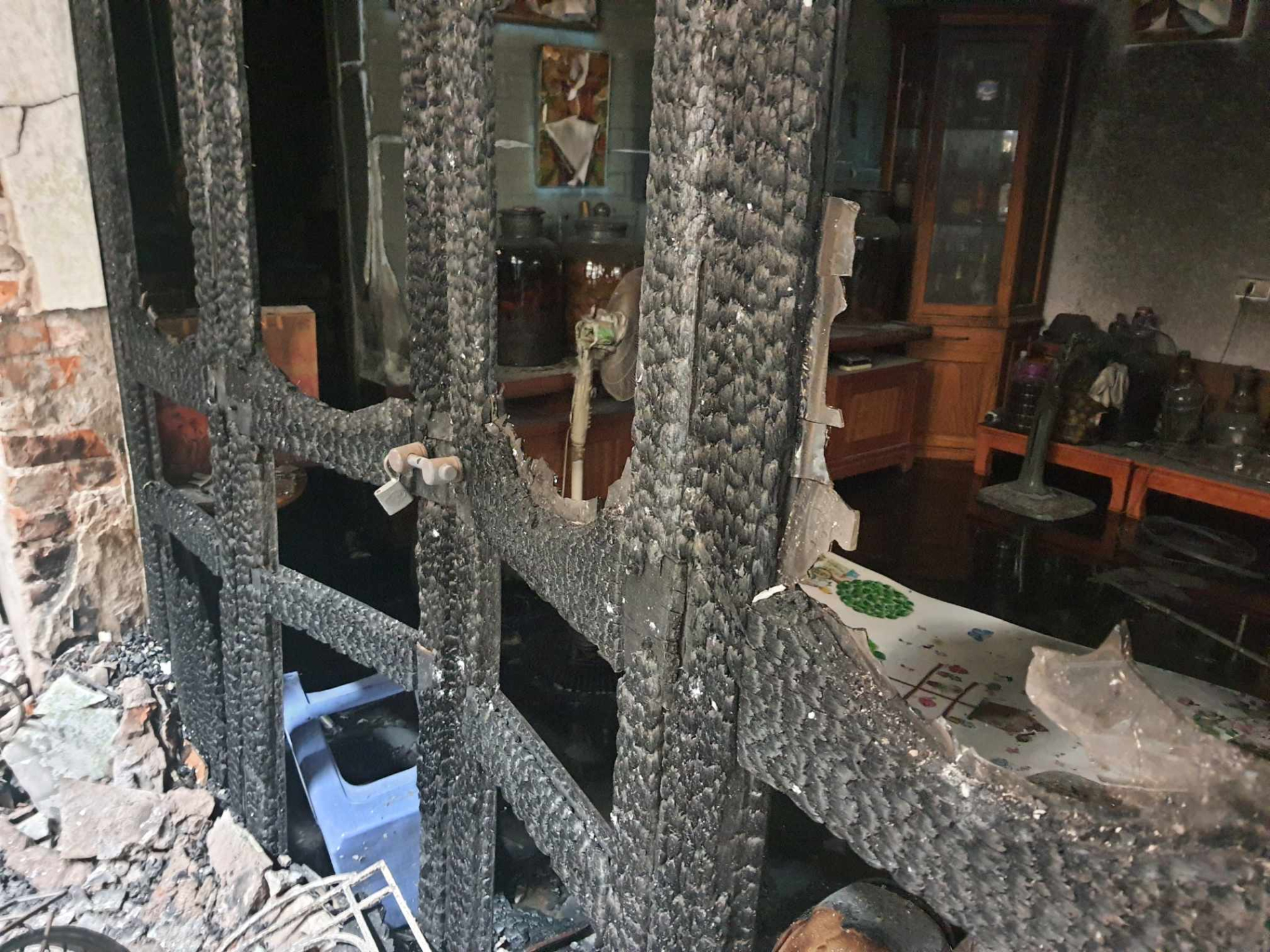 Nhân chứng kể lại giây phút cháy nhà trọ ở Trung Kính khiến 14 người tử vong - ảnh 5