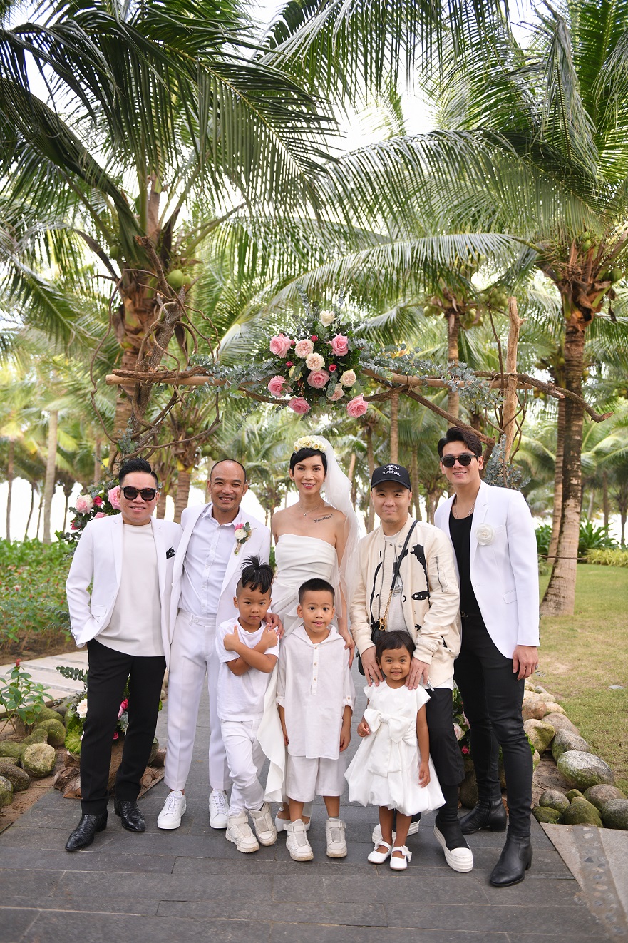 Khung cảnh đám cưới tinh tế, nhẹ nhàng trong một resort tại Đà Nẵng