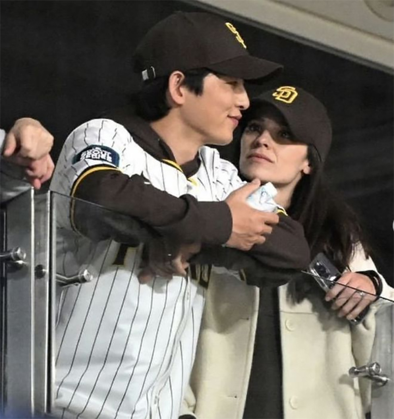 Con trai 1 tuổi của Song Joong Ki với vợ Tây lộ diện, gây chú ý với 1 chi tiết - ảnh 5