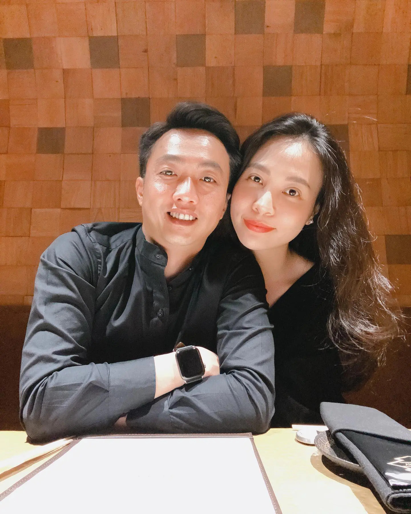Động thái mới nhất trên mạng xã hội của vợ chồng Cường Đô La và Đàm Thu Trang thu hút sự chú ý của netizen