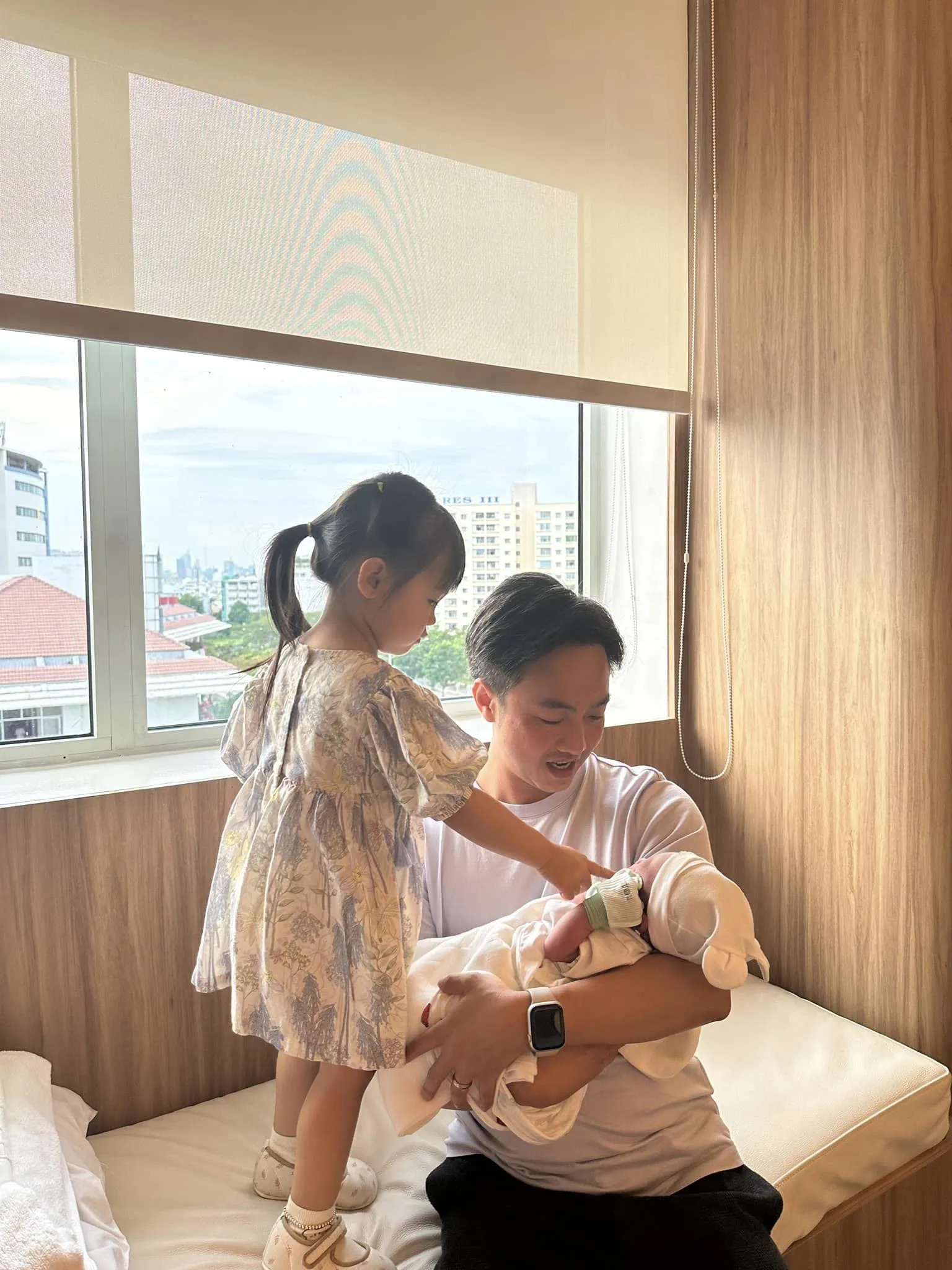 Cuộc sống gia đình hạnh phúc của Cường Đô La và Đàm Thu Trang khiến ai cũng ngưỡng mộ