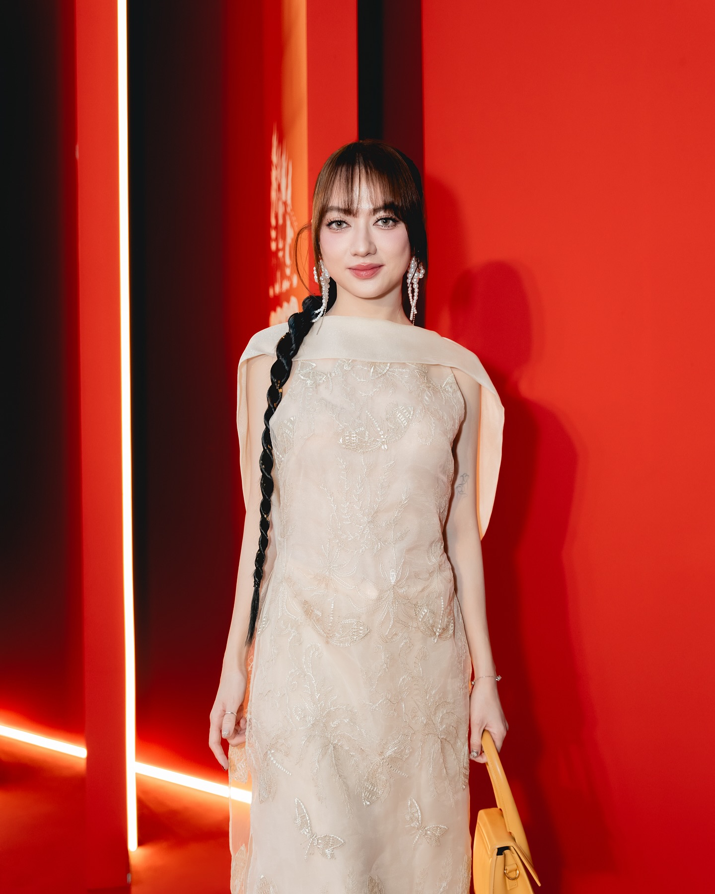 Xuân Nghi từng có thời gian làm 3 công việc cùng lúc