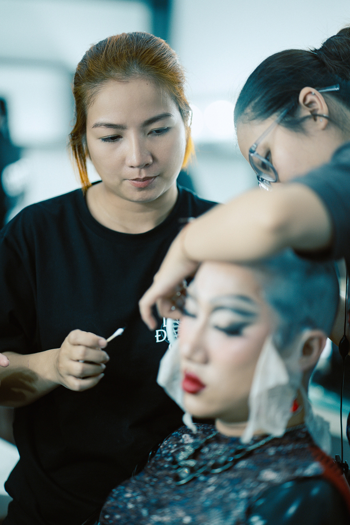 Vai diễn đầu tay của diễn viên trẻ Lâm Nguyễn trong “Dưới đáy hồ” gây ám ảnh - ảnh 2