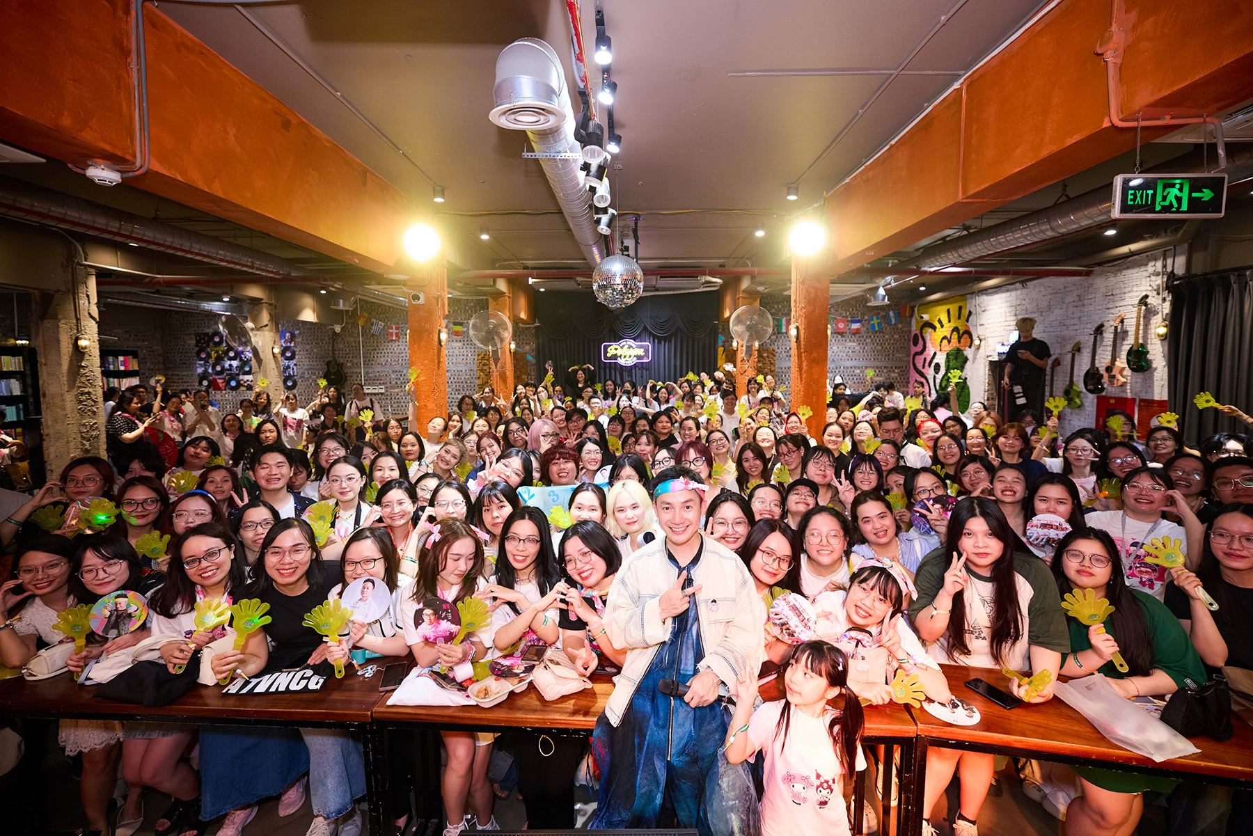 Đinh Tiến Đạt “cháy vé” fanmeeting tại Hà Nội chỉ sau 3 phút mở bán! - ảnh 4