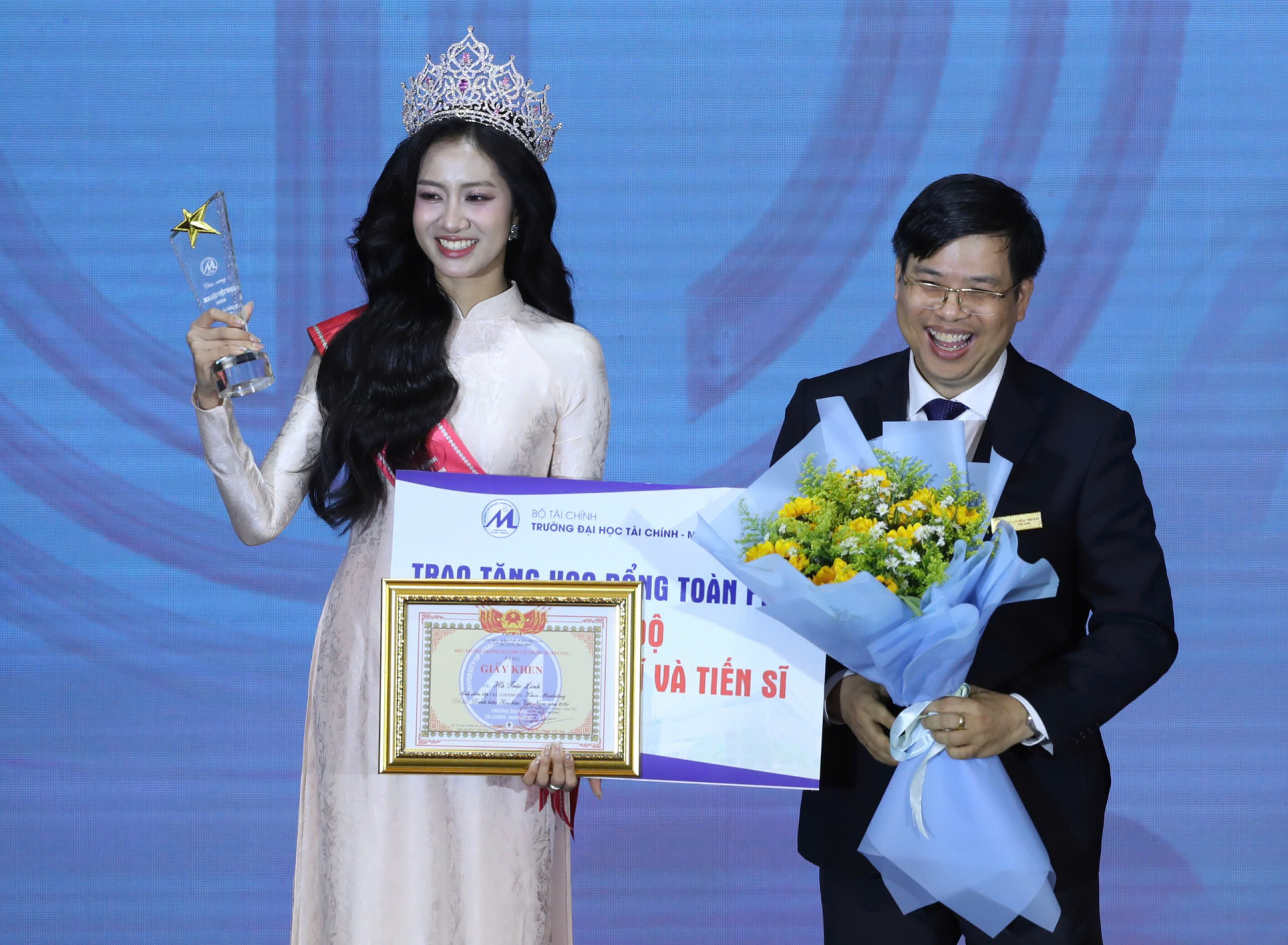 Tân hoa hậu Trúc Linh nhớ món canh chua mẹ nấu, bố ruột xúc động phát biểu trong ngày vui của con - ảnh 6