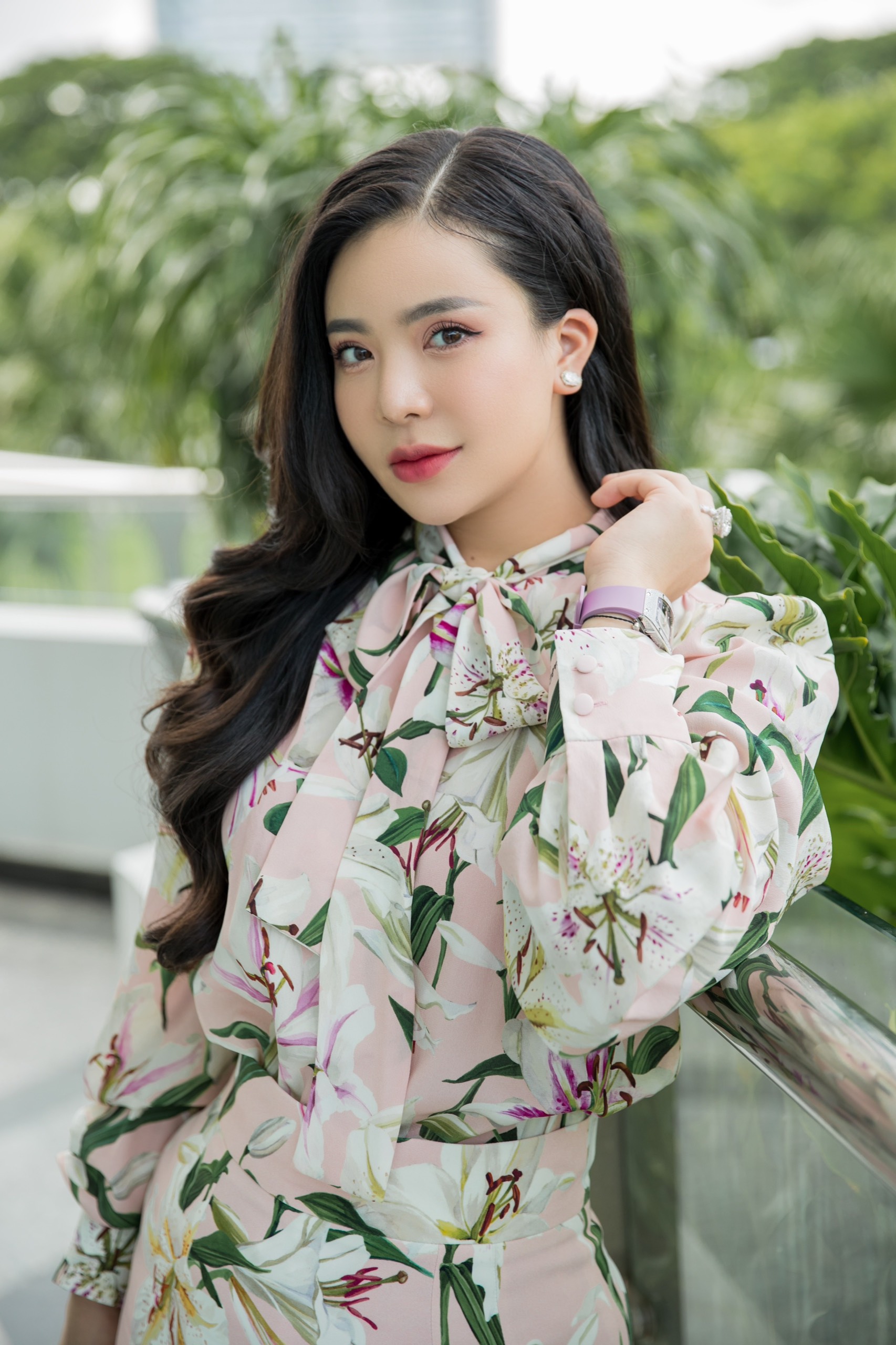 Doanh nhân Thu Trang thanh lịch chúc mừng “bà trùm Hoa hậu” đăng cai MGI 2023 - ảnh 5