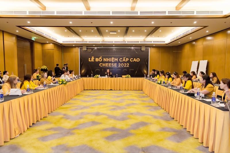 CEO Bích Chi chi tiền “khủng” cho nhân viên du lịch, đào tạo cùng bậc thầy kinh doanh - ảnh 1