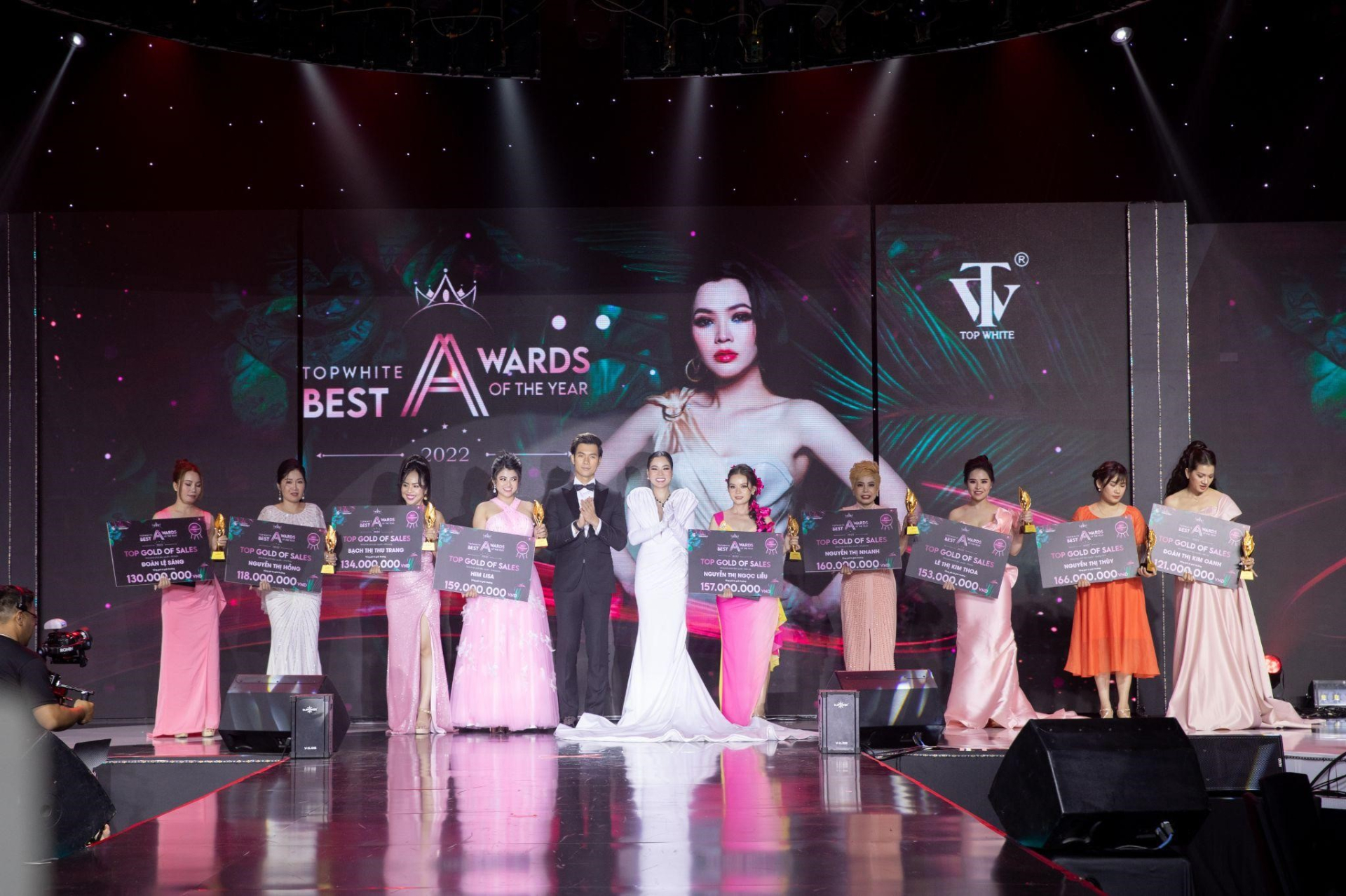 CEO Cao Thị Thùy Dung tổ chức sự kiện khủng vinh danh nhà phân phối Top White - ảnh 3