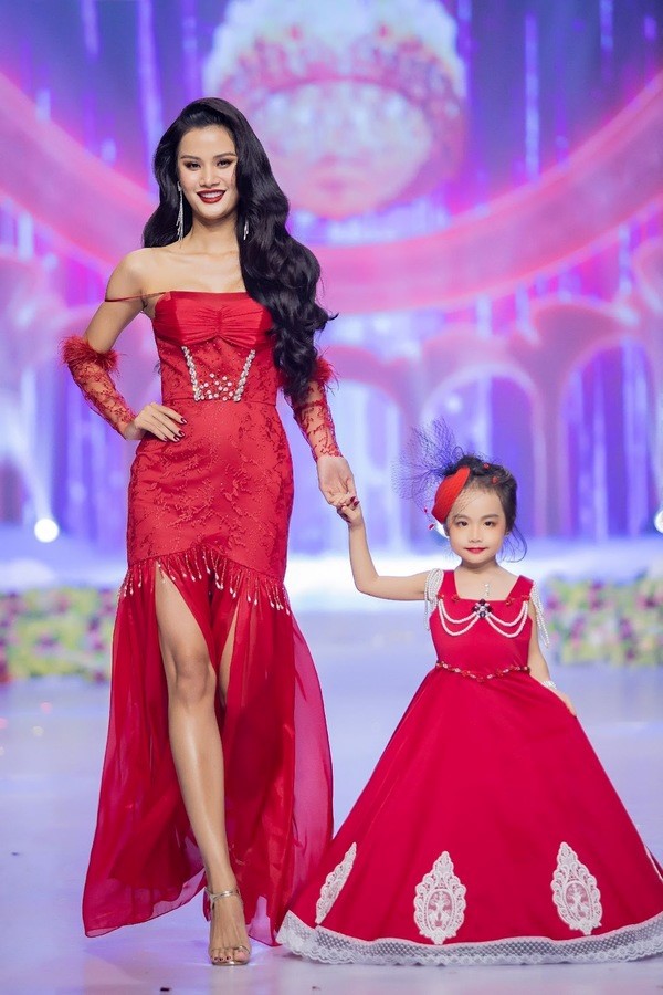 Rica Gia Tuệ - người mẫu nhí “tài không đợi tuổi” đình đám của làng mốt Việt - ảnh 4