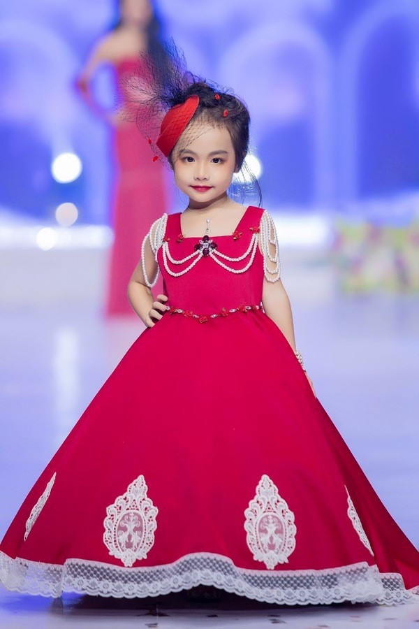 Rica Gia Tuệ - người mẫu nhí “tài không đợi tuổi” đình đám của làng mốt Việt - ảnh 5