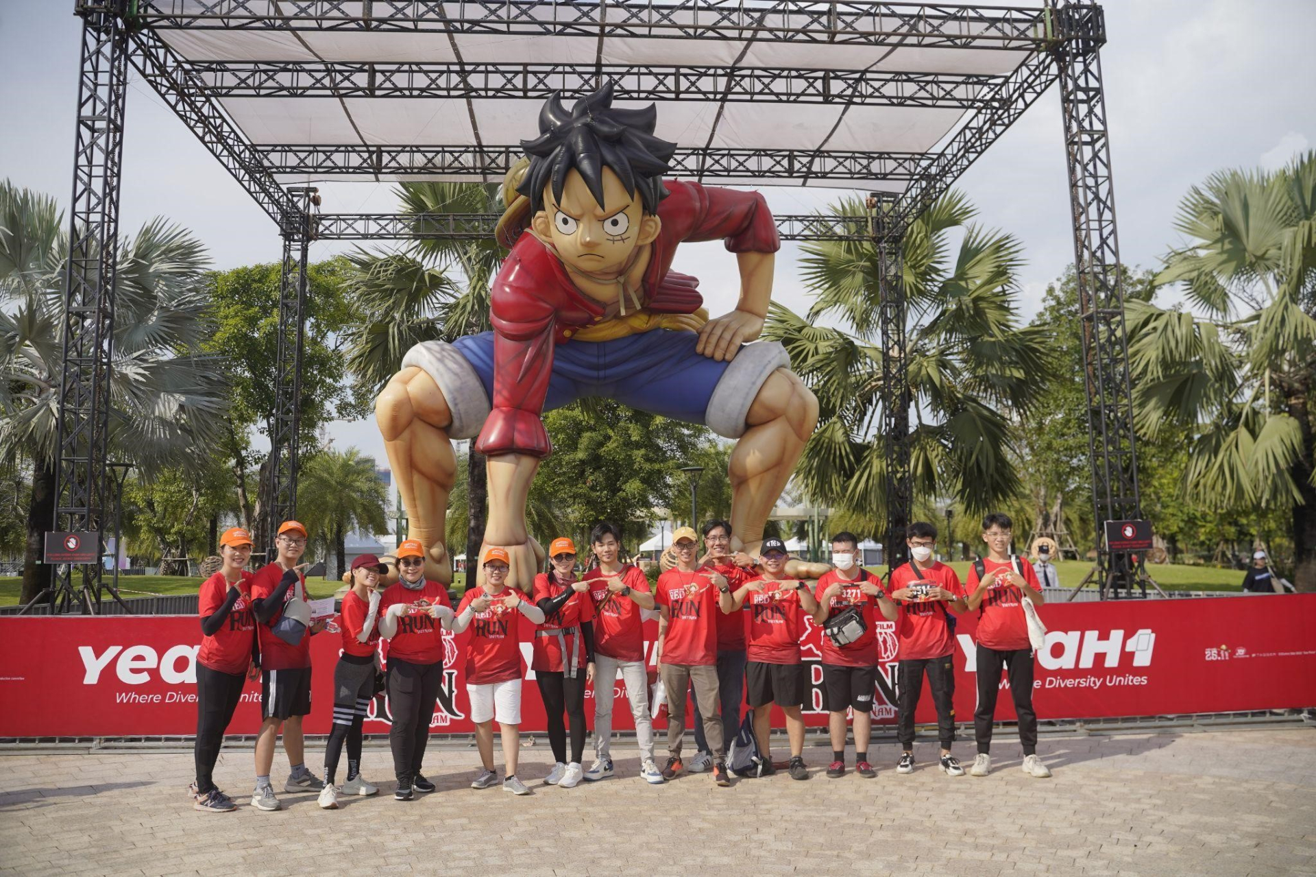5.000 vận động viên sức khỏe vững vàng sẵn sàng chinh phục đường chạy One Piece Film Red Run - ảnh 4