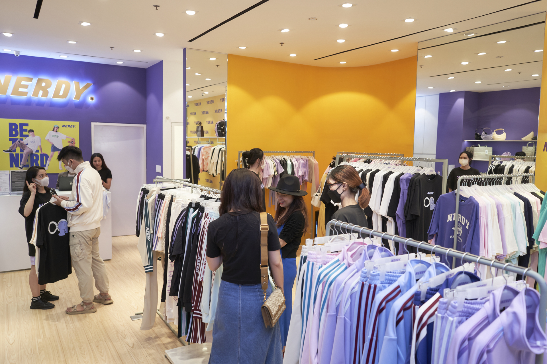 Thương hiệu thời trang Hàn Quốc NERDY khai trương pop-up store đầu tiên tại Việt Nam ở Vincom Đồng Khởi - ảnh 4