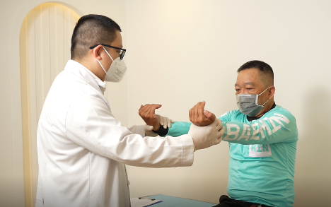 Hệ thống xương khớp USA PAIN CENTER với những nỗ lực cống hiến vì sức khỏe cộng đồng tài xế Việt Nam - ảnh 1