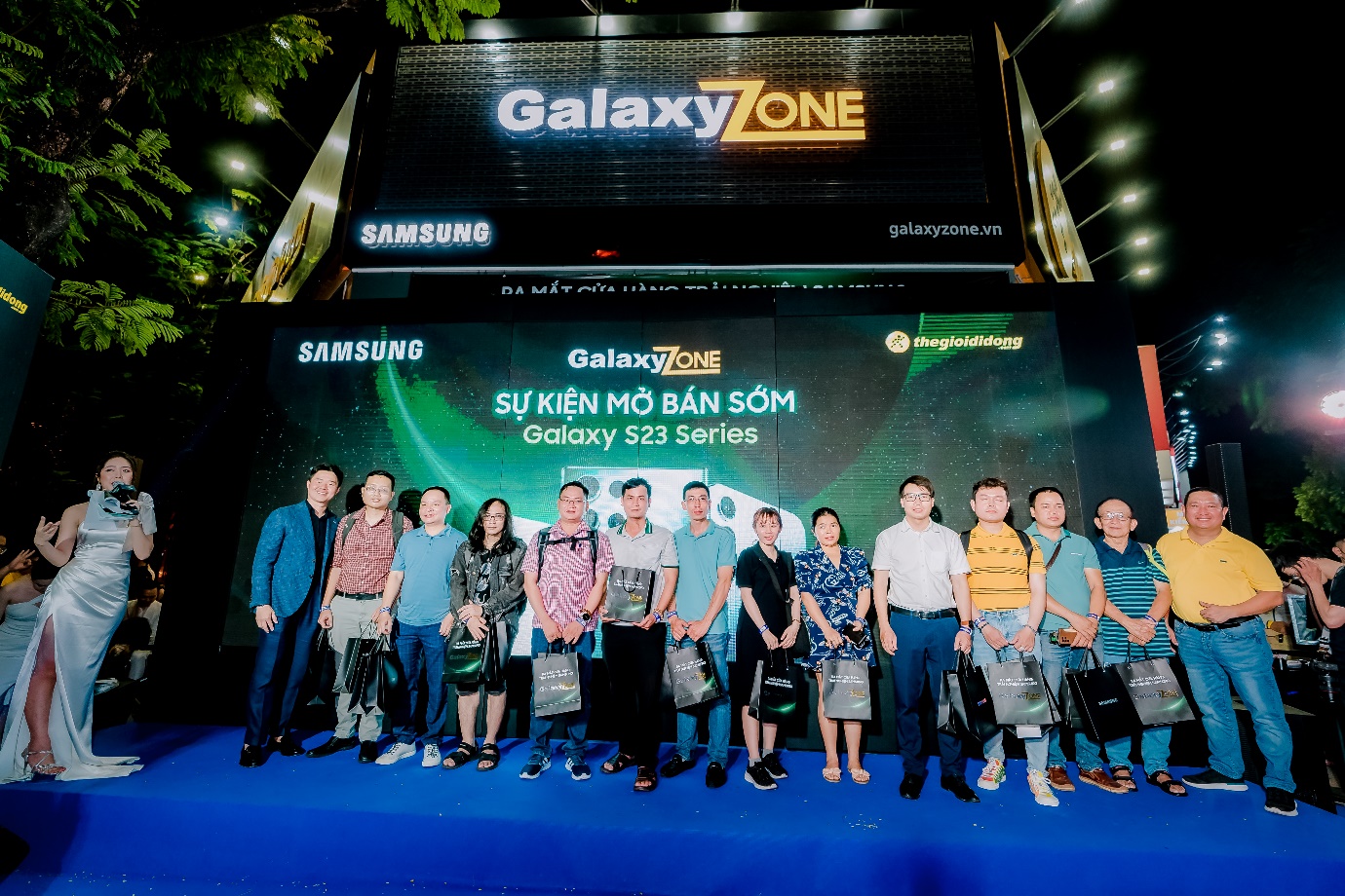 Giới trẻ háo hức nhận Galaxy S23 Series sớm trong ngày khai trương cửa hàng trải nghiệm Samsung GalaxyZone - ảnh 6