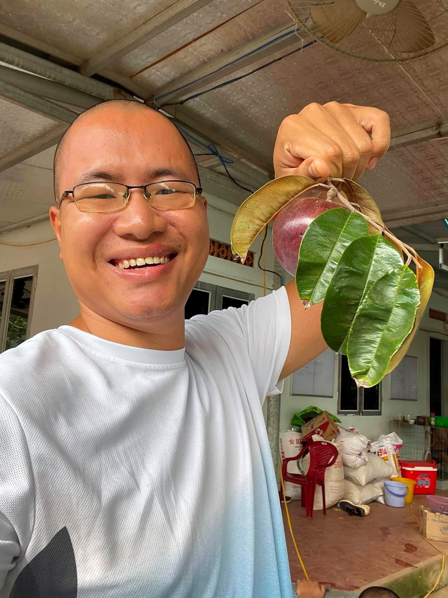 Tikoker Nguyễn Hoài Nam chia sẻ những tips chọn thịt gà ngon và an toàn - ảnh 2