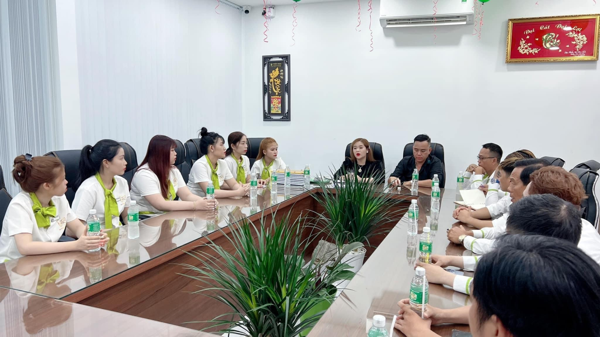 Ca sĩ Nguyễn Kim Cương - Bước khởi đầu gian nan xây dựng thương hiệu Vợ Chồng Song Ca - ảnh 2