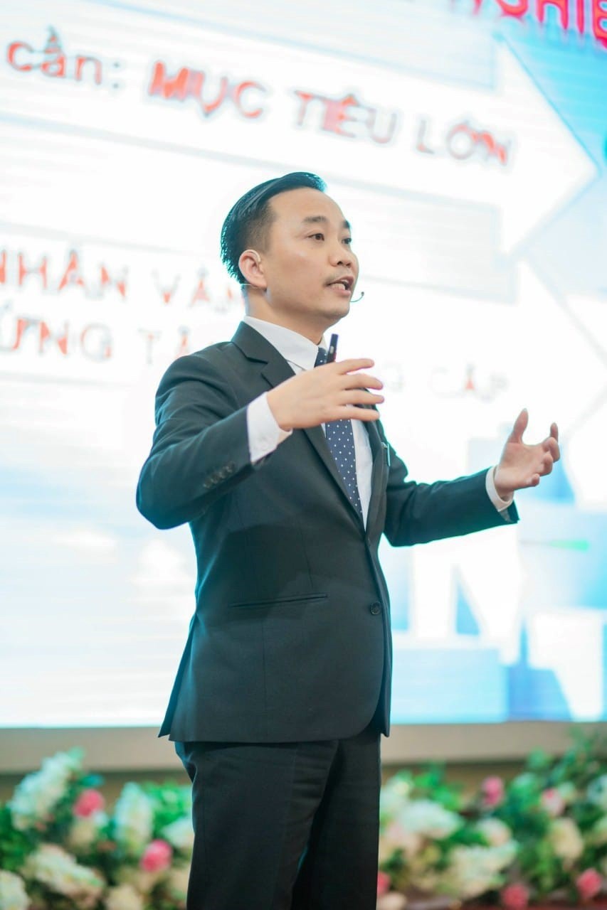 Hành trang cho chặng đường chinh phục thành công từ chia sẻ của CEO Nguyễn Ngọc Sơn - ảnh 3