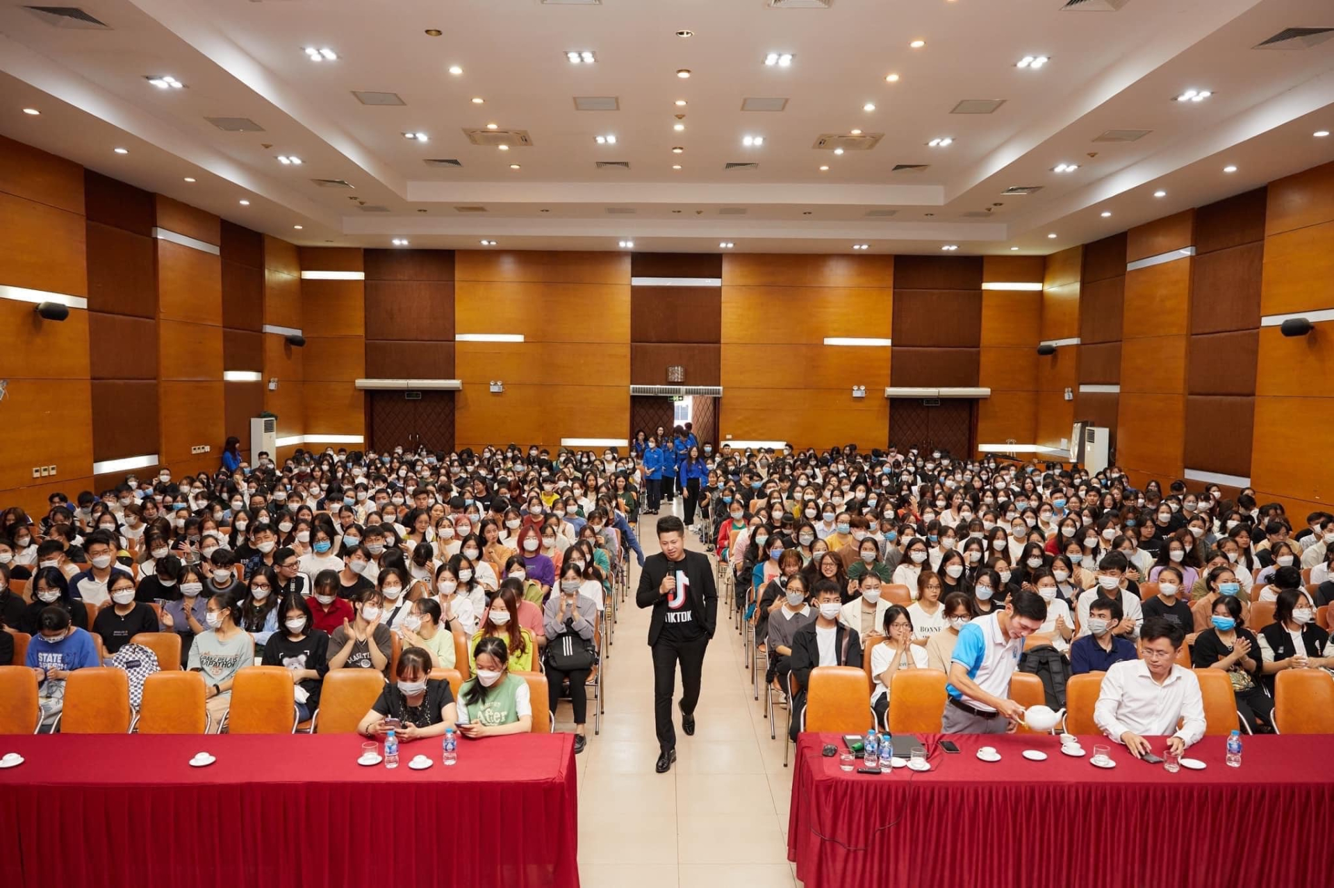 Ngô Văn Cần và hành trình trở thành 'chuyên gia' hàng đầu trong lĩnh vực đào tạo TikTok tại Việt Nam - ảnh 5