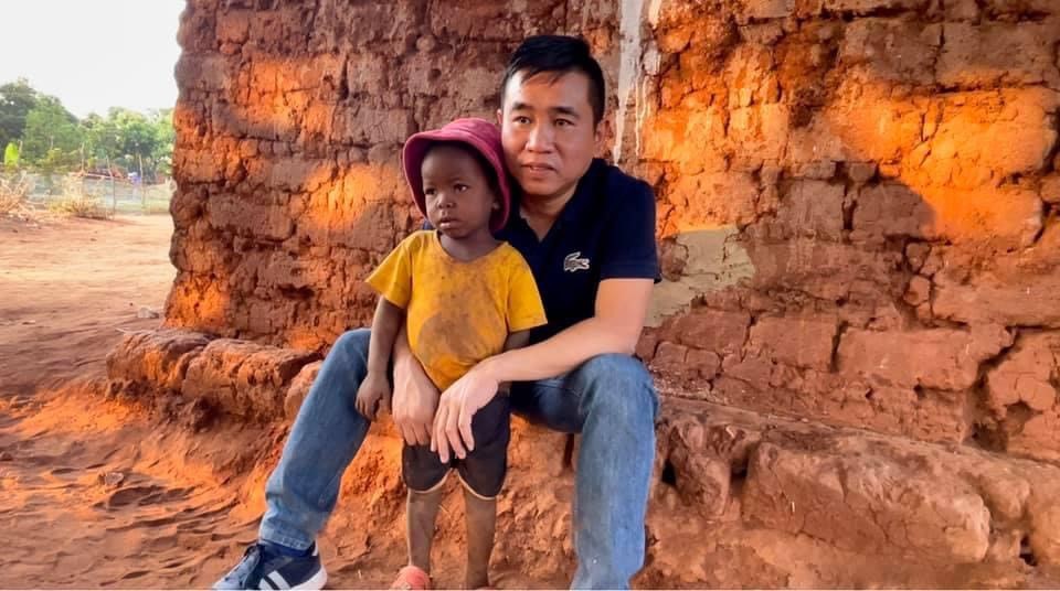 Anh Tiến Nguyễn Team Châu Phi và khát khao làm thiện nguyện  xuyên biên giới - ảnh 1