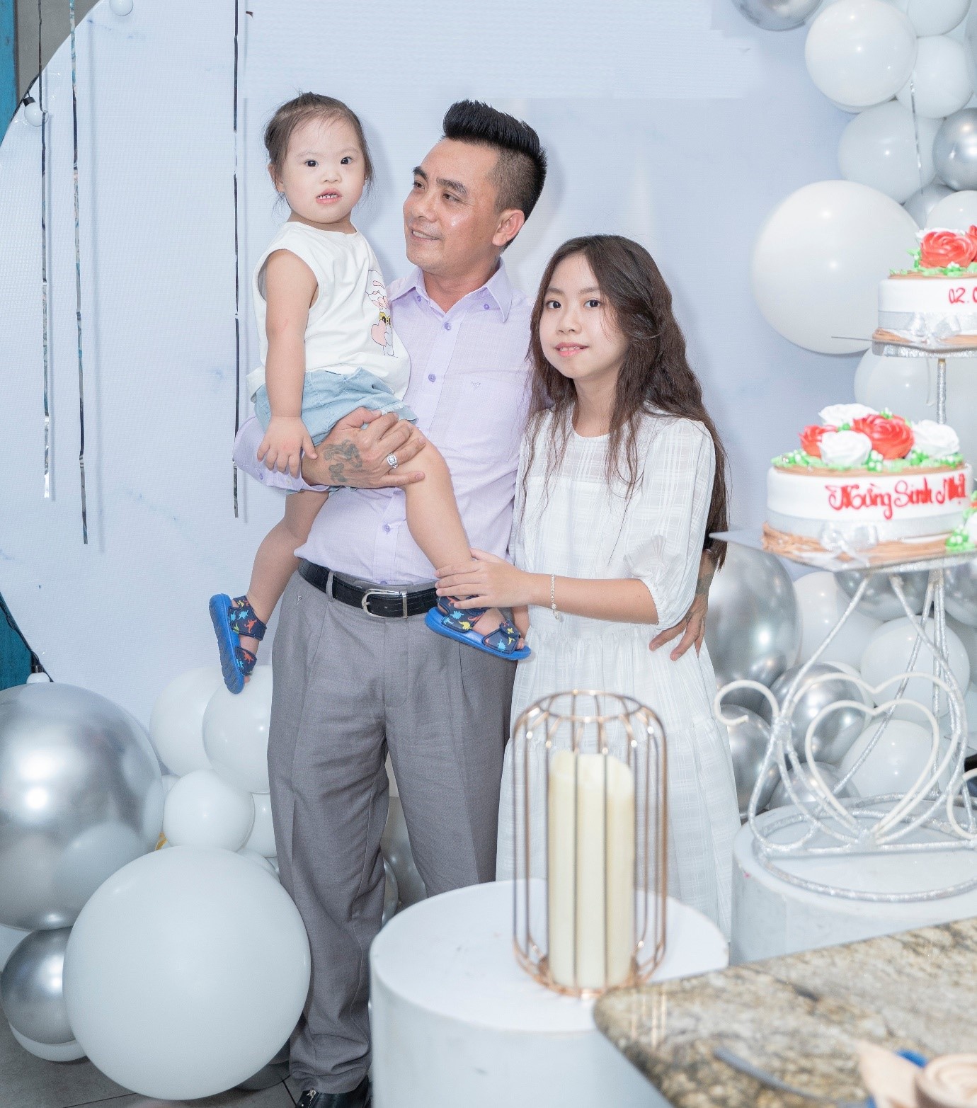 Khương Lê: Ông bố đơn thân dạy con biết nhớ về cội nguồn của mình - ảnh 1