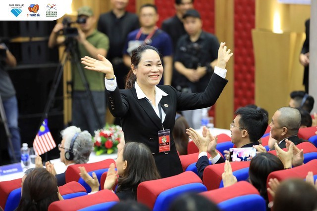 Nguyễn Hoàng Oanh - Nhà đào tạo truyền cảm hứng giúp 'Đánh thức sức mạnh nội lực' cho hàng ngàn người - ảnh 5