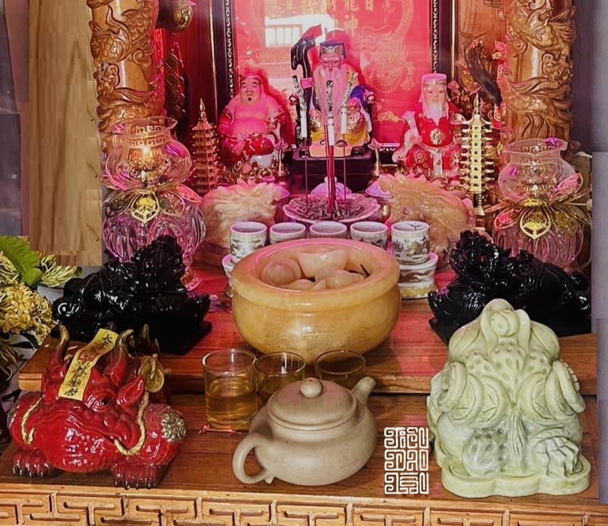 Tiêu Dao Lầu và sứ mệnh nghiên cứu Chiêu tài từ bàn thờ Thần Tài - Thổ Địa - ảnh 1