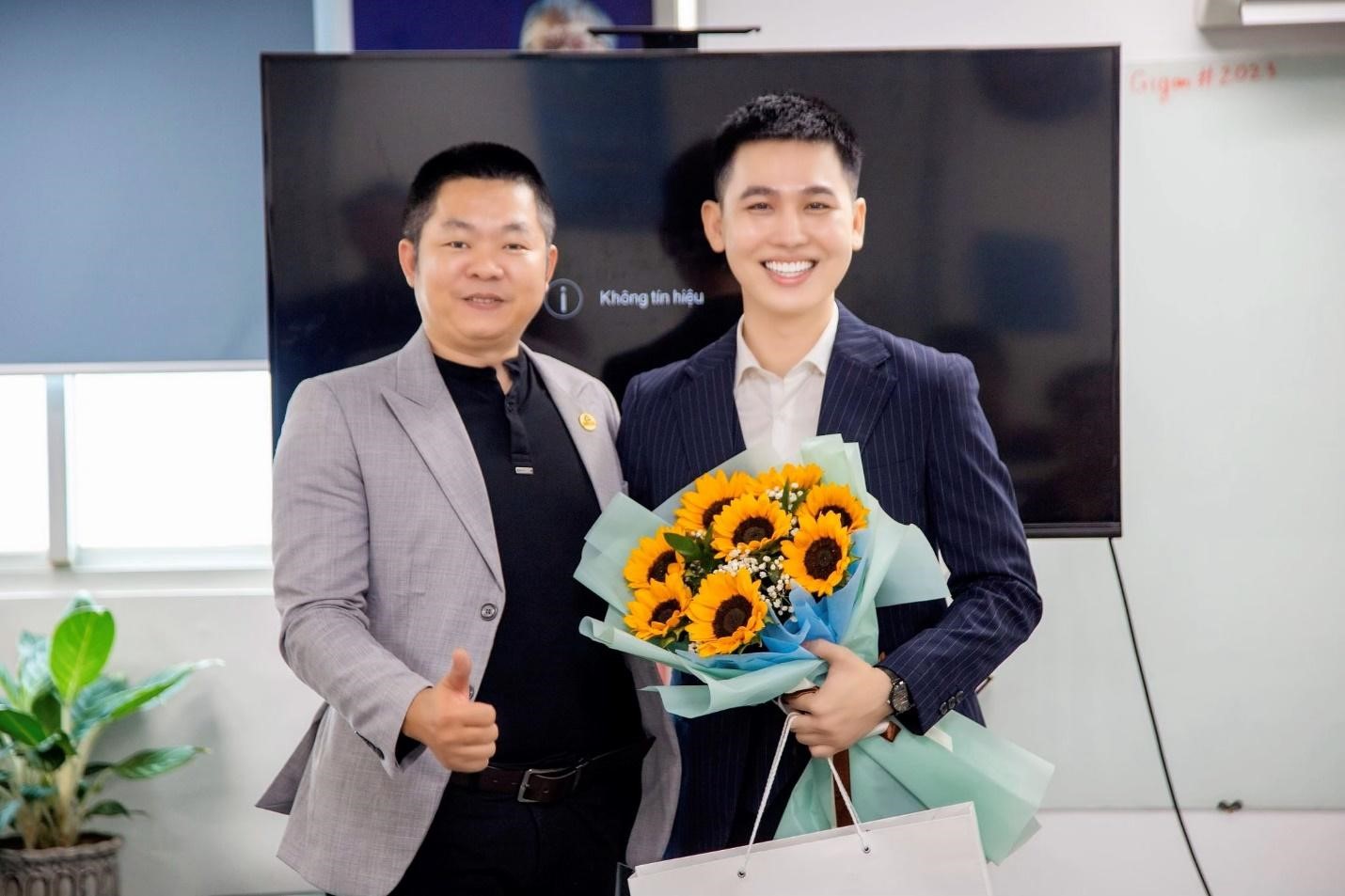 MC Cao Tùng Minh triển khai dự án cộng đồng Company Tour cho doanh nghiệp - ảnh 1