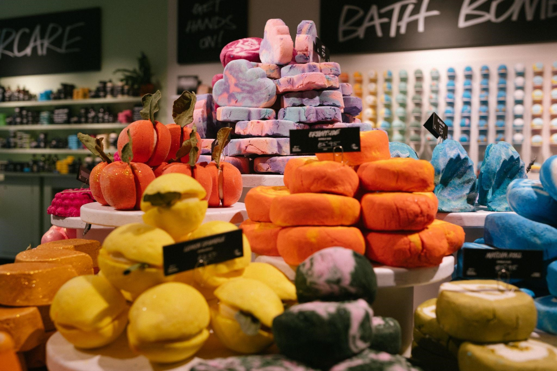 Lush - Thương hiệu mỹ phẩm thủ công tươi - Khai trương cửa hàng đầu tiên tại Hà Nội - ảnh 2