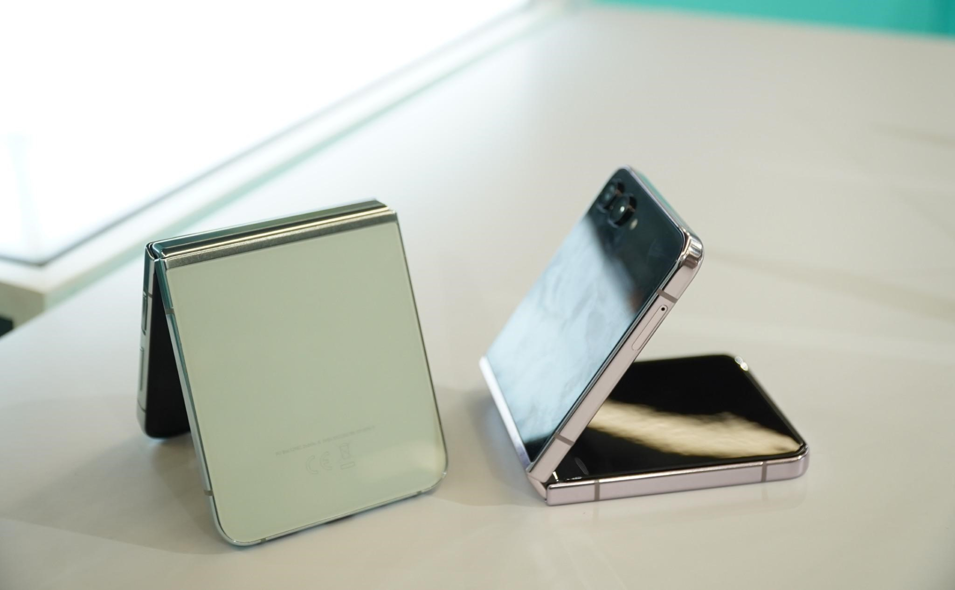 Samsung Galaxy Z Flip5 có gì mới: To hơn, trâu hơn và khít hơn? - ảnh 4