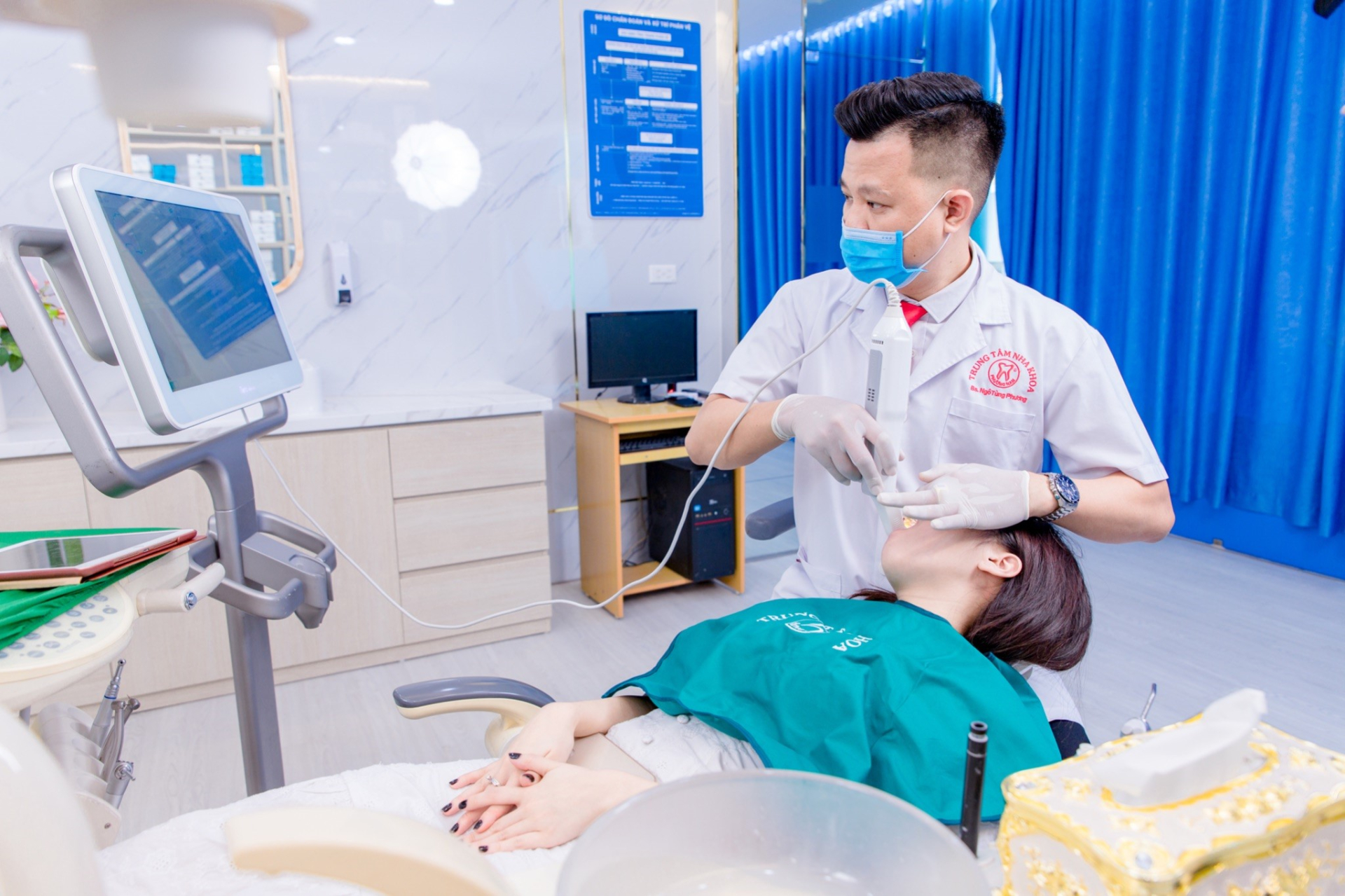 Khám phá nụ cười mới Invisalign cùng Bác sĩ Ngô Tùng Phương - Chuyên gia về niềng răng không mắc cài - ảnh 2