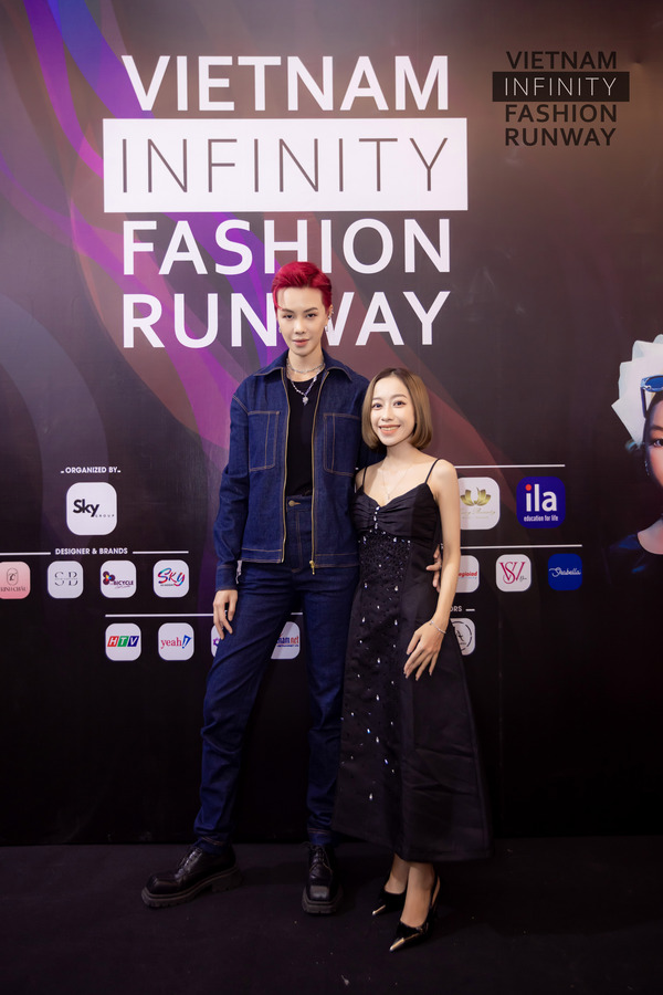 In Space và In Color trình làng VietNam Infinity Fashion Runway: Một bước tiến lớn trong tư duy nghệ thuật của NTK Trinh Châu - ảnh 3